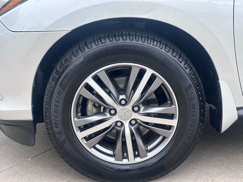 Used 2020 INFINITI QX60 Luxe w/ Essential Package FWD image 7