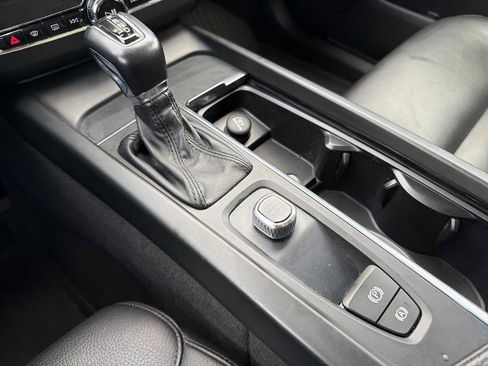 Used 2018 Volvo XC60 T5 Momentum w/ Advanced Package image 31