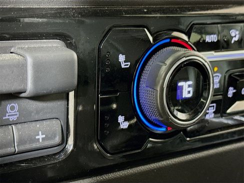 Used 2023 Chevrolet Silverado 1500 LT Trail Boss w/ LT Trail Boss Premium Package image 19