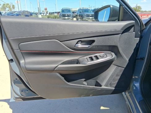 New 2026 Nissan Sentra SR w/ Floor Mat Package FWD image 22