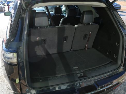 Used 2019 Chevrolet Traverse Premier w/ Redline Edition image 15