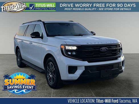 Used 2025 Ford Expedition Max Active AWD/4WD image 1
