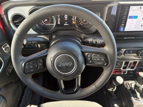 Used 2024 Jeep Wrangler Unlimited Sport AWD/4WD image 22