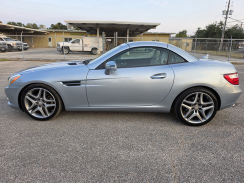Used 2015 Mercedes-Benz SLK 250 image 5