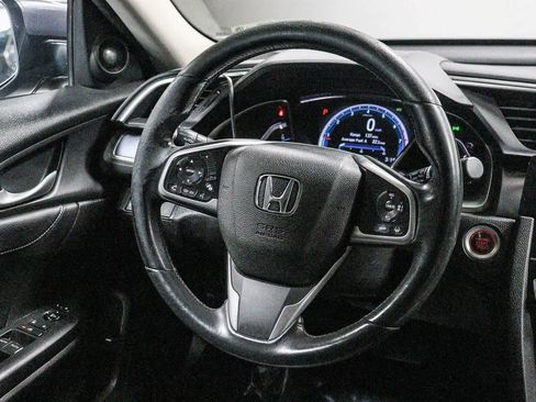 Used 2016 Honda Civic Touring image 17