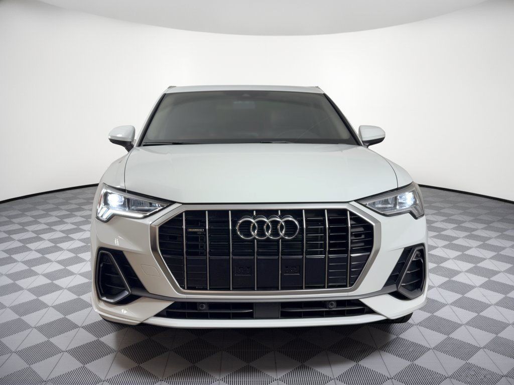 Used 2025 Audi Q3 2.0T Premium w/ Convenience Package AWD/4WD image 6