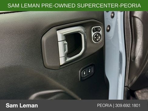 Used 2024 Jeep Wrangler Sport S image 17