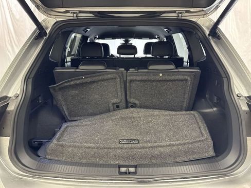 Used 2022 Volkswagen Tiguan SE R-Line FWD image 23