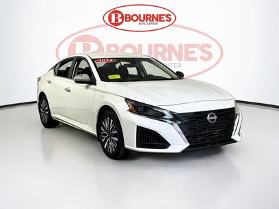 Used 2024 Nissan Altima 2.5 SV