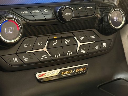 Used 2018 Chevrolet Corvette Z06 RWD image 64