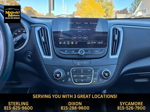 Used 2024 Chevrolet Malibu LT image 17