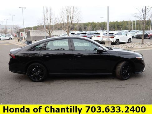 Used 2025 Honda Accord SE image 8