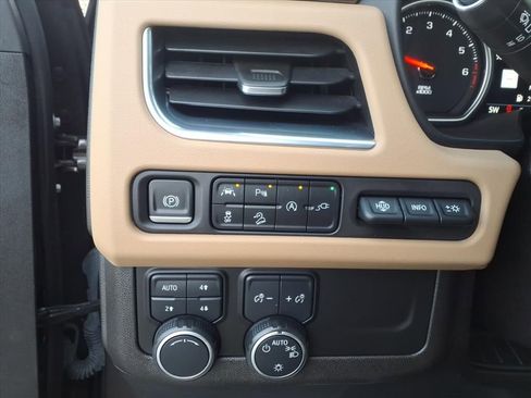 Used 2021 Chevrolet Tahoe Premier image 33