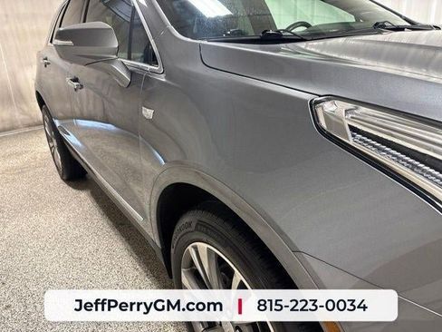 Used 2021 Cadillac XT5 Premium Luxury AWD/4WD image 8