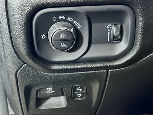 Used 2022 RAM 1500 Big Horn AWD/4WD image 20