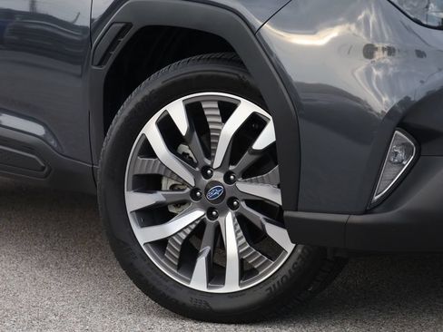Certified 2025 Subaru Forester Touring w/ Popular Package - Touring AWD/4WD image 3