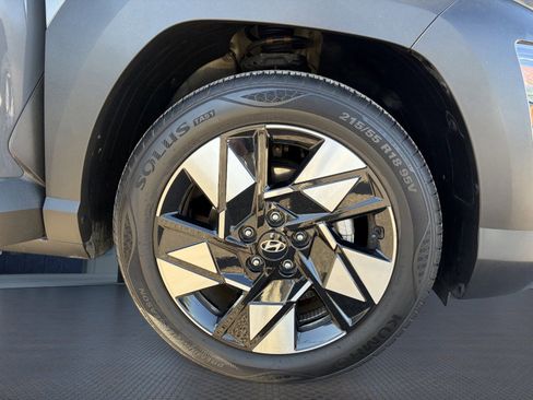Used 2024 Hyundai Kona SEL FWD image 11