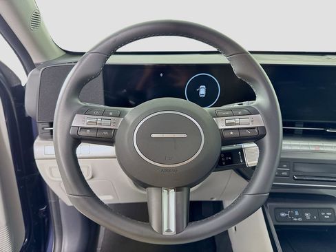 Certified 2025 Hyundai Kona SEL image 11