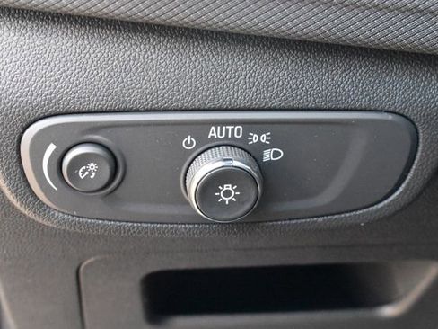 Used 2023 Jeep Compass Limited image 35