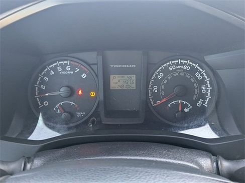 Used 2016 Toyota Tacoma SR image 26