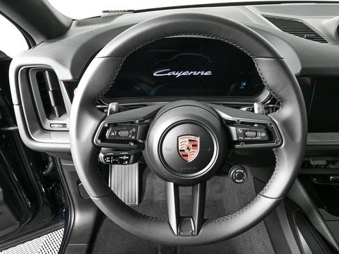 Used 2026 Porsche Cayenne Coupe AWD/4WD image 9