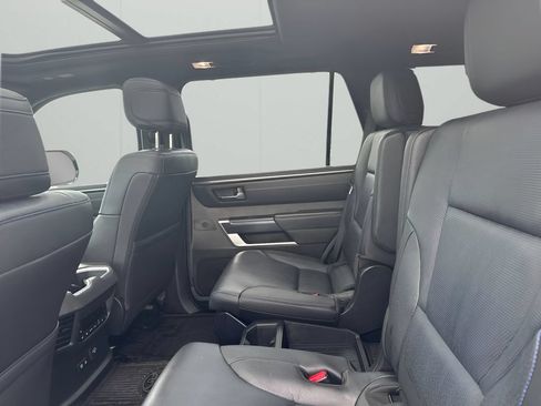 Used 2025 Toyota Sequoia Platinum AWD/4WD image 14