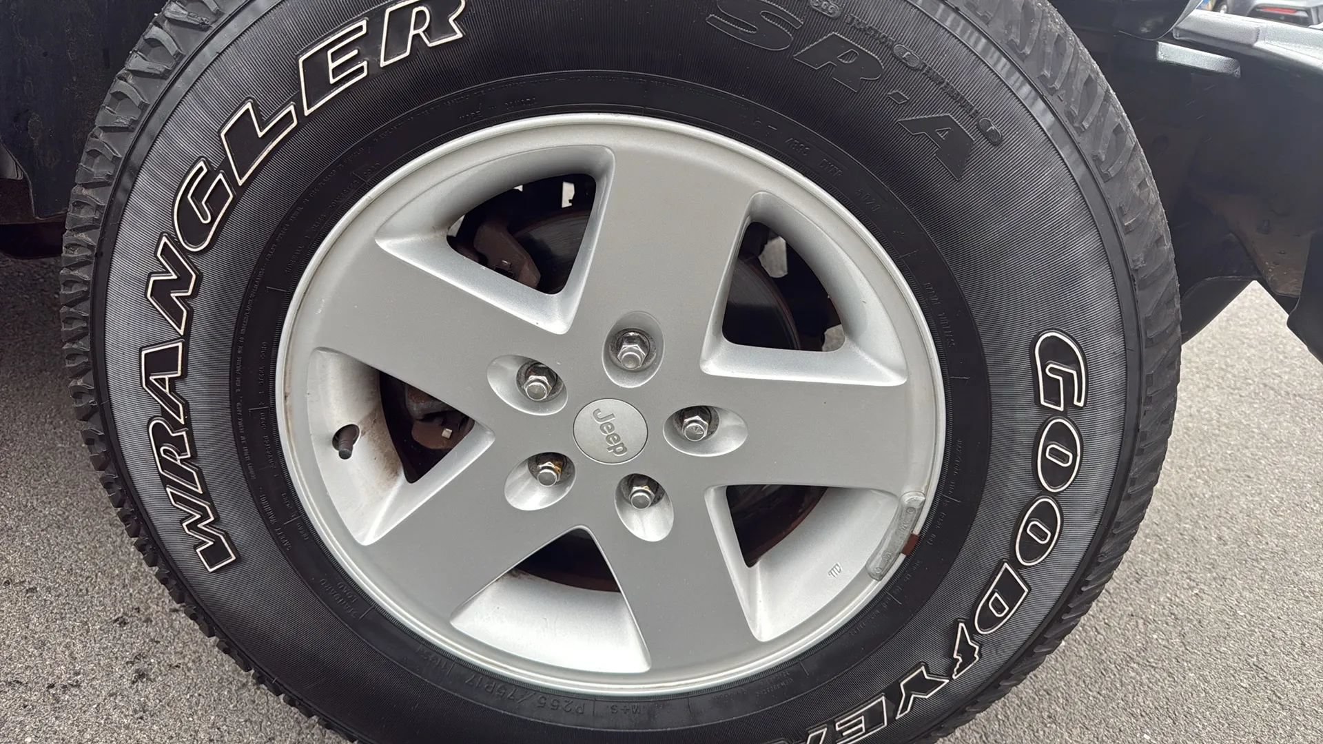 Used 2007 Jeep Wrangler Unlimited X AWD/4WD image 12
