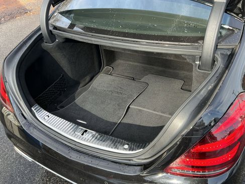 Used 2019 Mercedes-Benz S 560 4MATIC Sedan image 24
