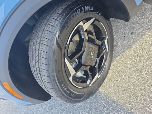 Used 2026 Kia Sportage EX w/ EX Panoramic Sunroof Package image 30