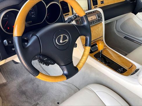 Used 2003 Lexus SC 430 Convertible RWD image 13