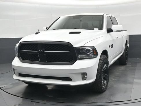 Used 2017 RAM 1500 Sport w/ Quick Order Package 26Q Night AWD/4WD image 32