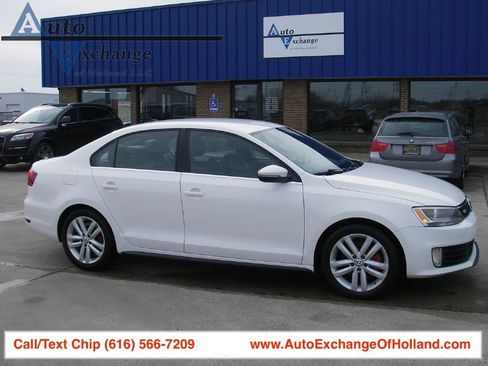Used 2014 Volkswagen Jetta GLI image 1