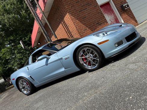 Used 2012 Chevrolet Corvette Z06 w/ 2LZ Preferred Equipment Group image 31