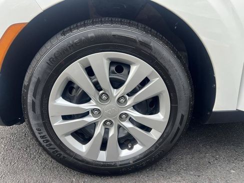 Used 2021 Kia Soul LX FWD image 26