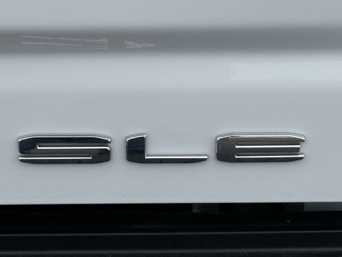 Used 2023 GMC Sierra 3500 SLE w/ SLE Convenience Package image 12