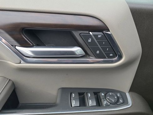 Certified 2024 GMC Sierra 1500 SLT image 13