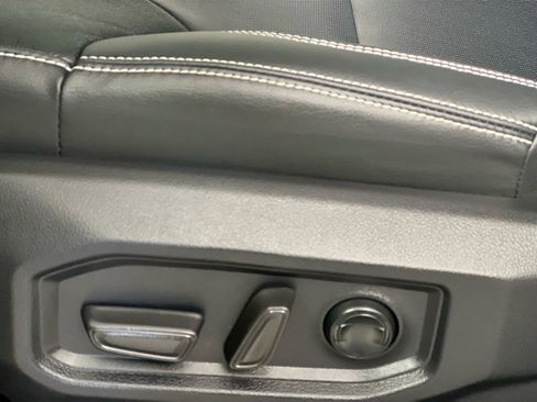 Used 2026 Toyota Tundra Limited image 15