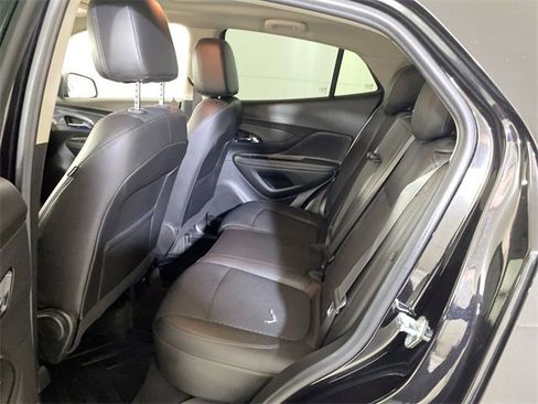 Used 2022 Buick Encore Preferred w/ Safety Package image 28