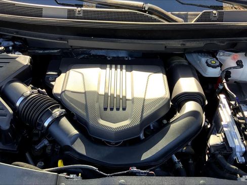 Used 2024 Chevrolet Traverse Z71 w/ Enhanced Driving Package image 33