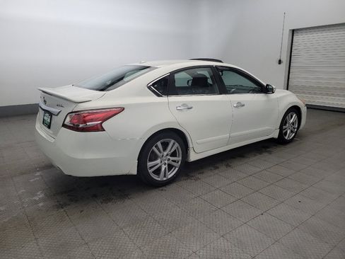 Used 2013 Nissan Altima 3.5 SL w/ Technology Pkg FWD image 10