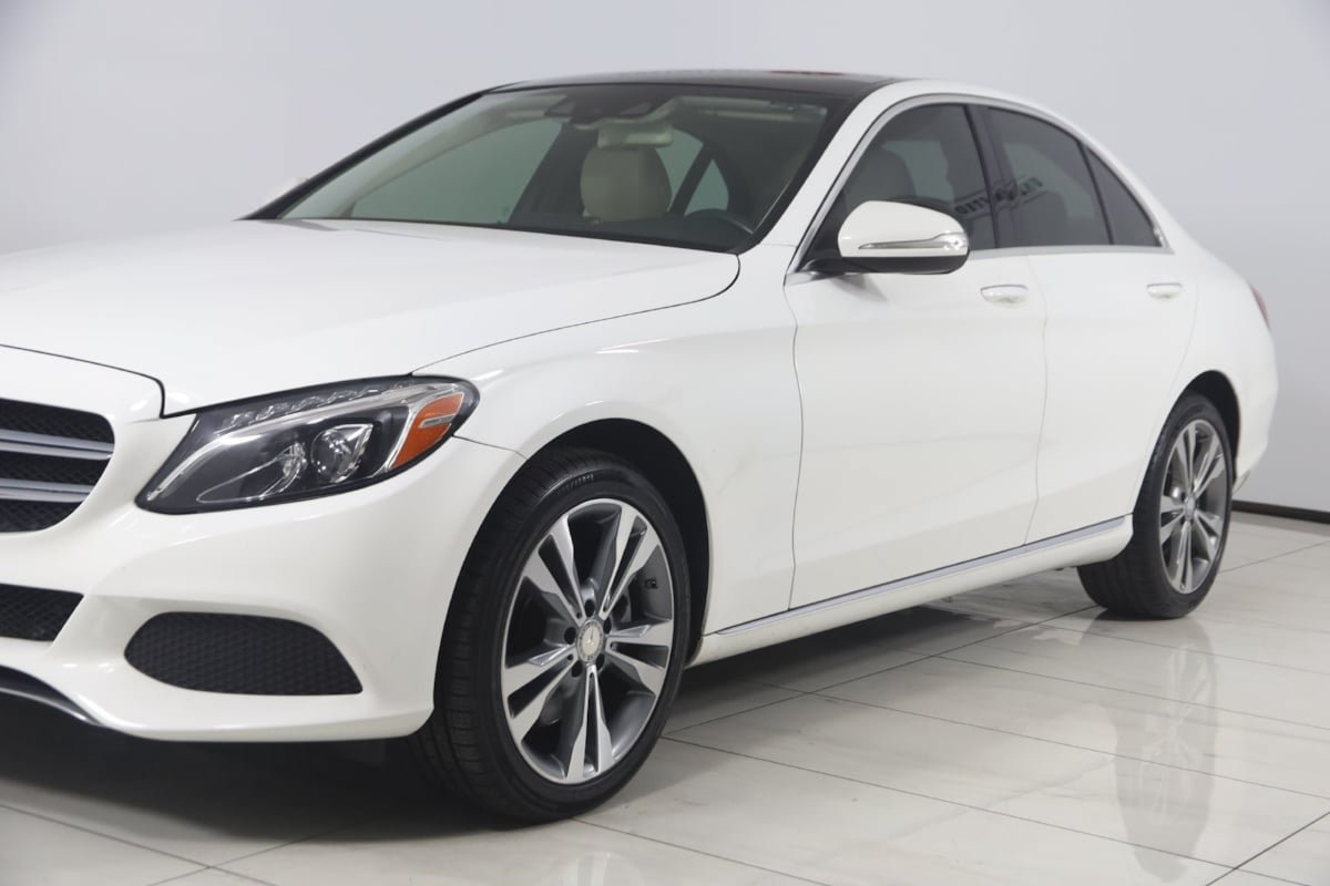 Used 2015 Mercedes-Benz C 300 4MATIC Sedan image 44