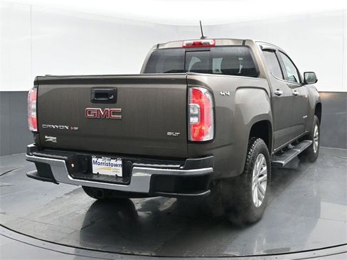 Used 2017 GMC Canyon SLT w/ Driver Alert Package image 8
