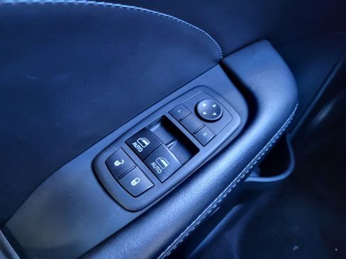 Used 2018 Dodge Challenger R/T Plus image 13