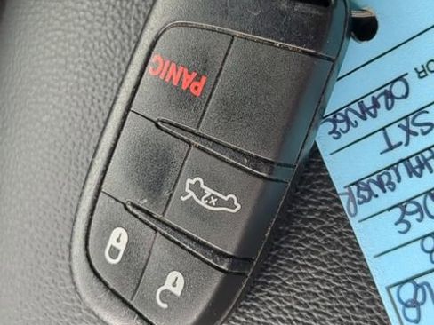 Used 2018 Dodge Challenger SXT w/ Blacktop Package image 30