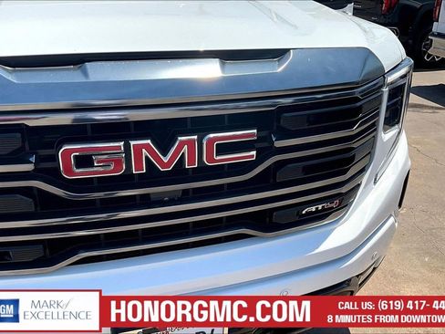 Used 2024 GMC Sierra 1500 AT4 w/ Technology Package AWD/4WD image 30