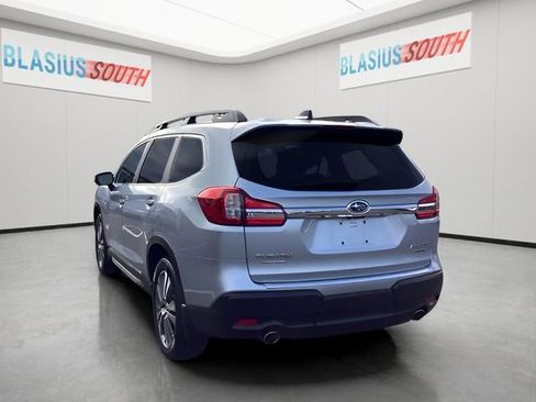 Used 2022 Subaru Ascent Limited w/ Technology Package image 5
