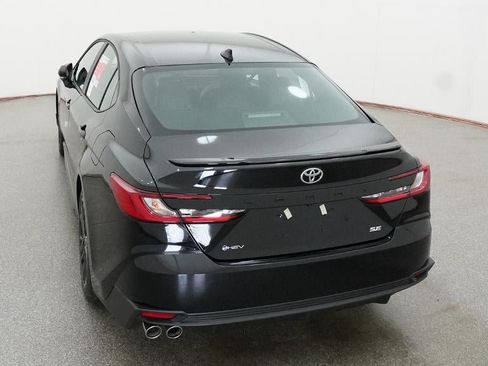 New 2026 Toyota Camry SE w/ Convenience Package FWD image 6