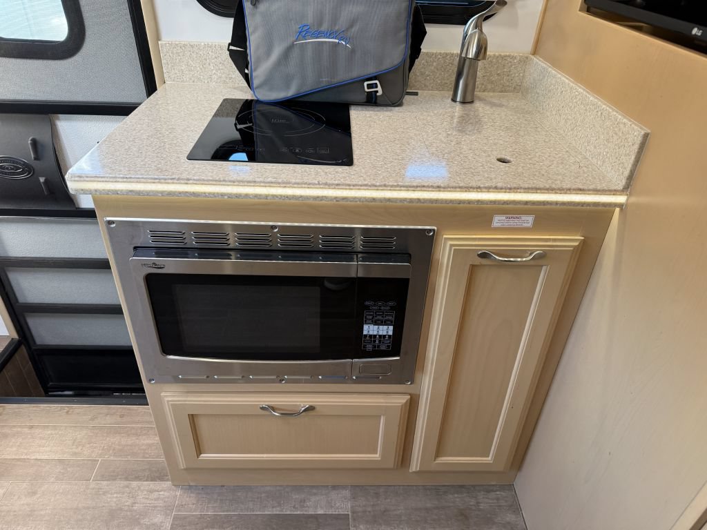 Used 2019 Mercedes-Benz Sprinter 170 image 63