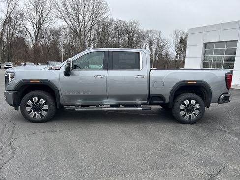 New 2026 GMC Sierra 3500 Denali w/ Technology Package image 2