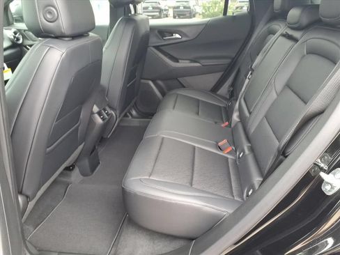 New 2026 Chevrolet Equinox LT w/ Convenience Package II FWD image 17